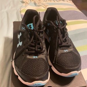 Under Armour Sneakers